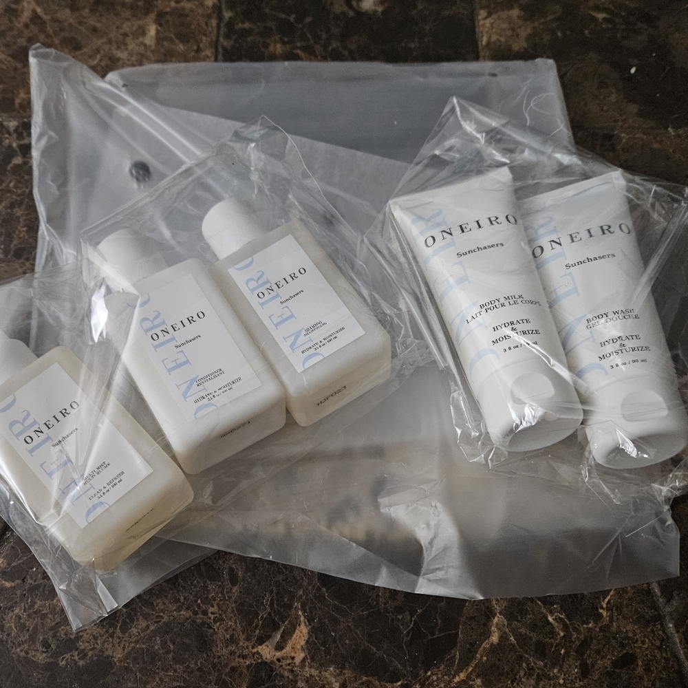 Oneiro 6 piece kit  Body Milk Body Wash shampoo conditioner Mist
